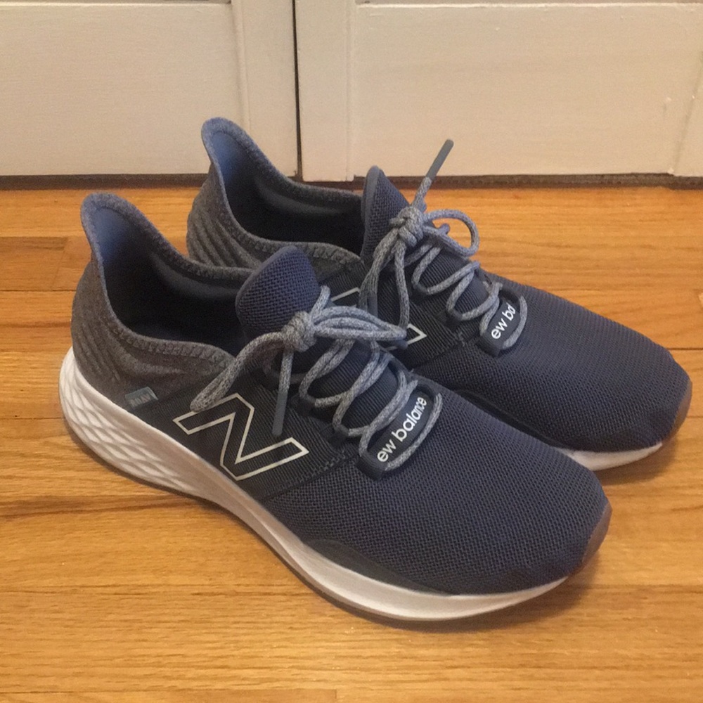 Men’s New Balance Fresh Foam ROAV- size 11, 2E